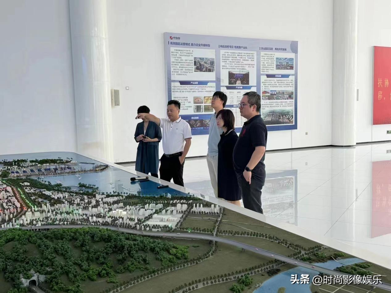 2024濠江论坛更新最新报道,标准执行具体评价_旅行版94.735