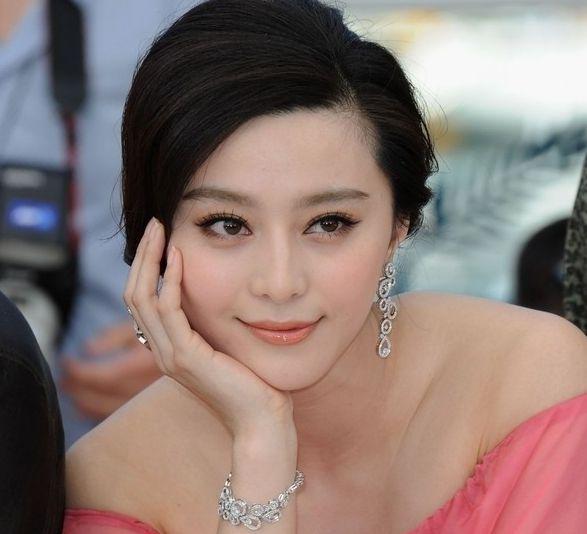 女明星B的日常趣事，揭秘璀璨星光背后的生活点滴