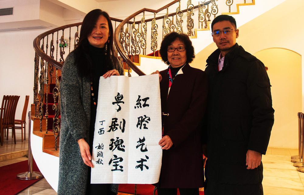 小巷深处的隐藏瑰宝，女同最新电影全览