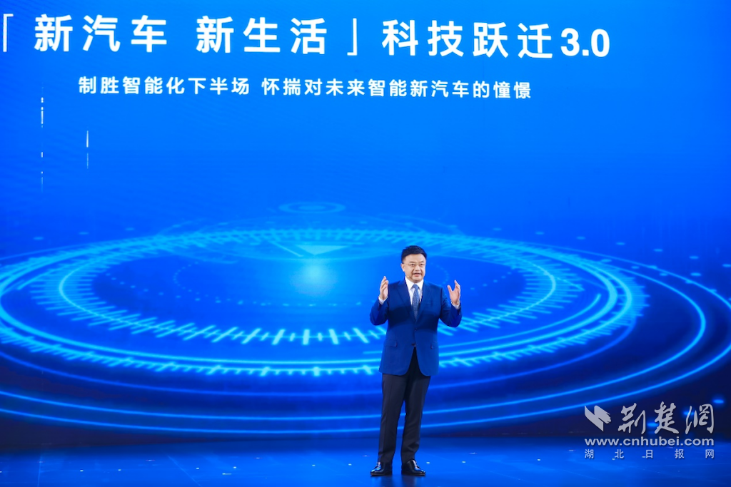 莺雄最新,科技重塑生活,未来体验之光