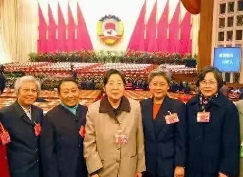 明星闪耀瞬间,瞬间的出现与长久的回响