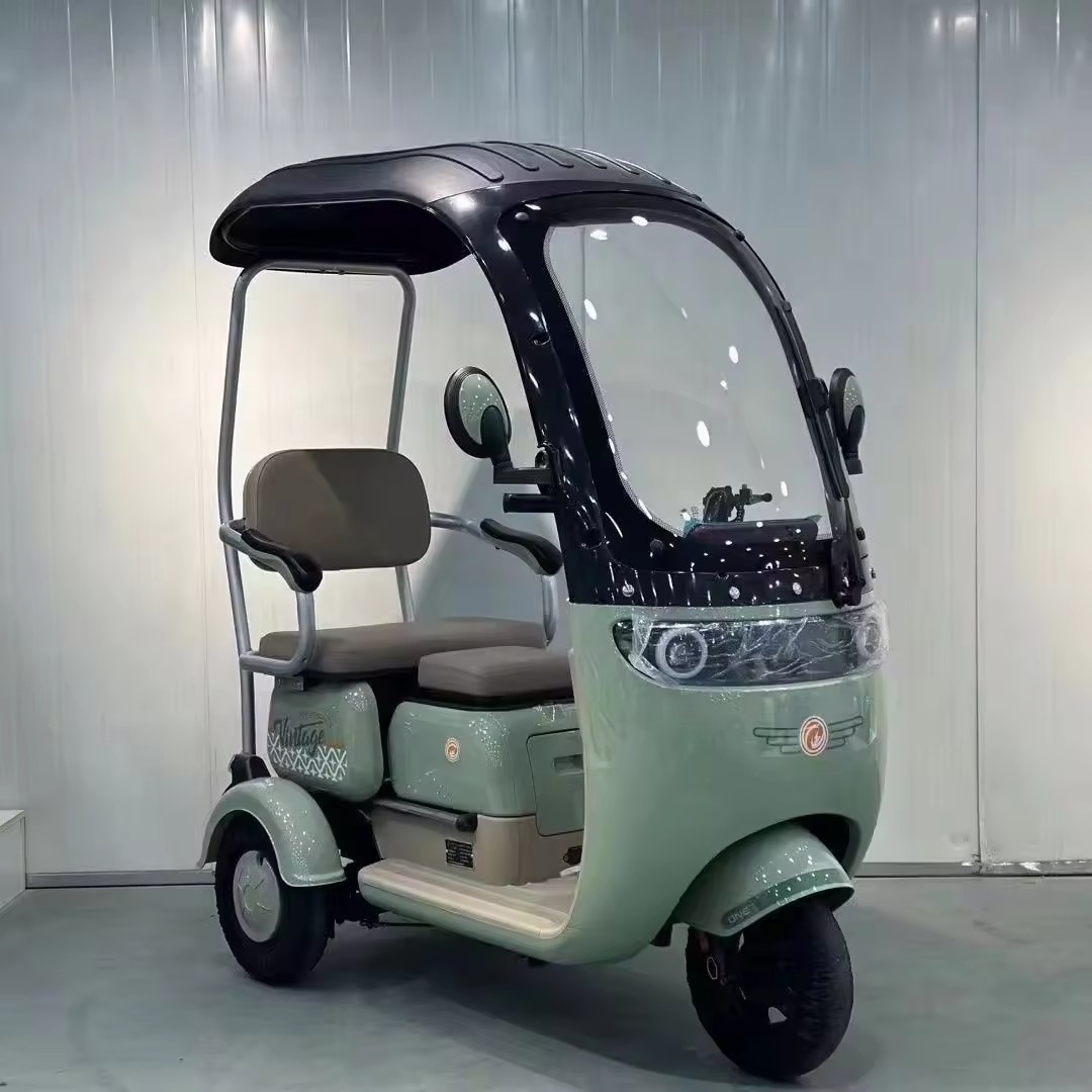 时尚便捷之选,最新三轮车出行风潮!