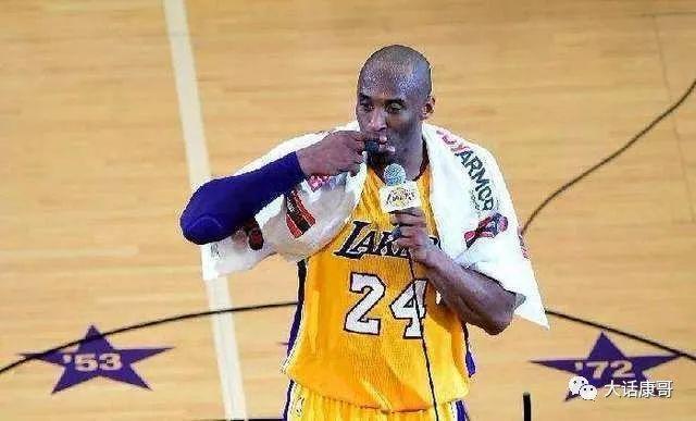 科比最新版,篮球传奇的日常生活温馨篇章