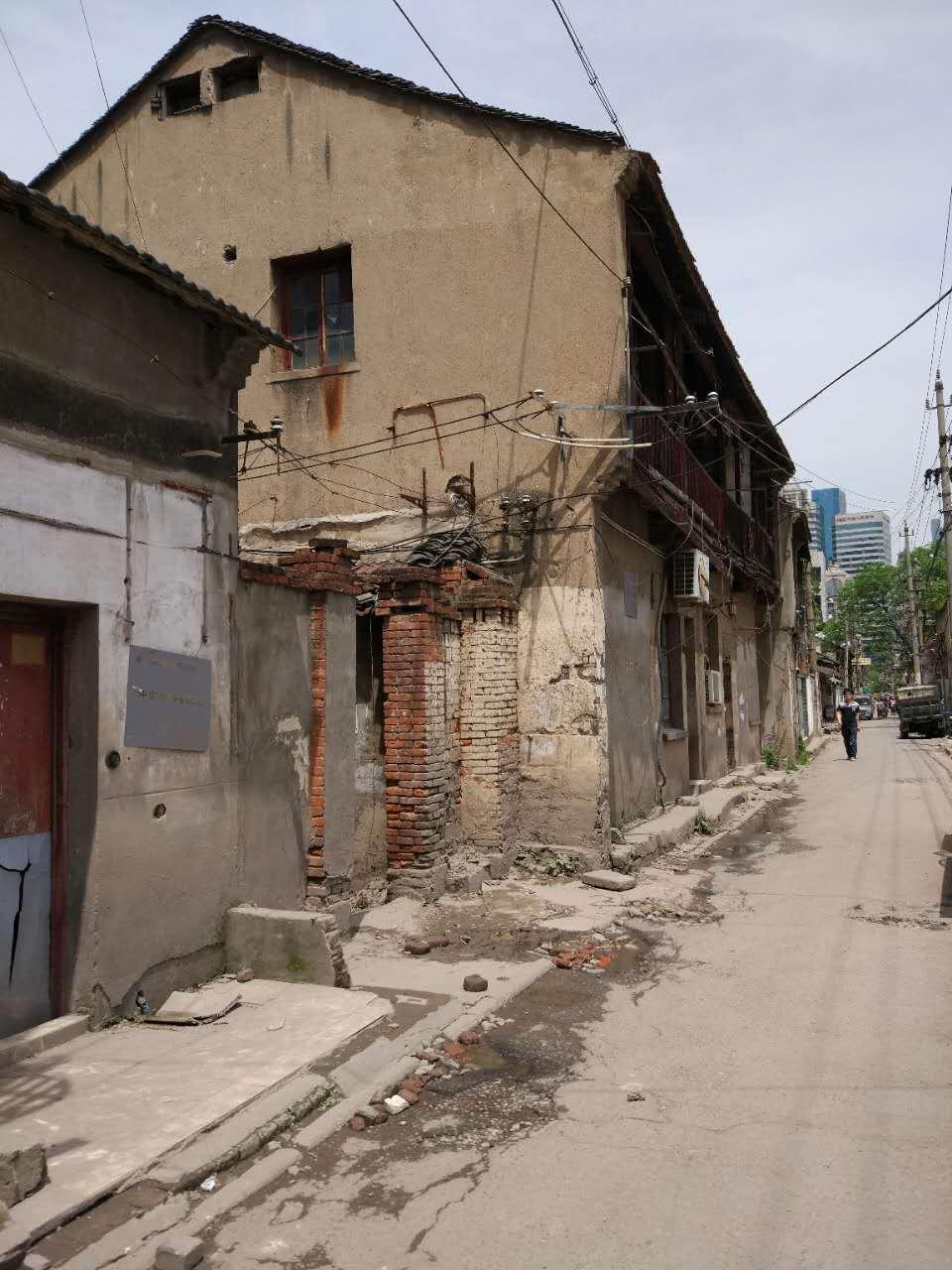 南京最新购房政策揭秘,探索小巷中的独特小店!