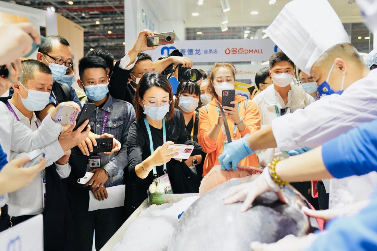 伊利最新事件揭秘,小巷中的隐藏美食宝藏