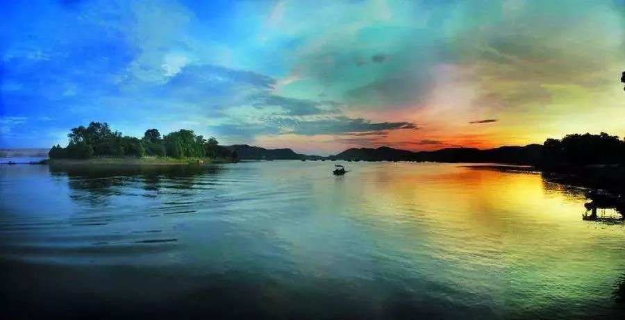 快播最新下载,自然美景的探索与心灵平静之旅