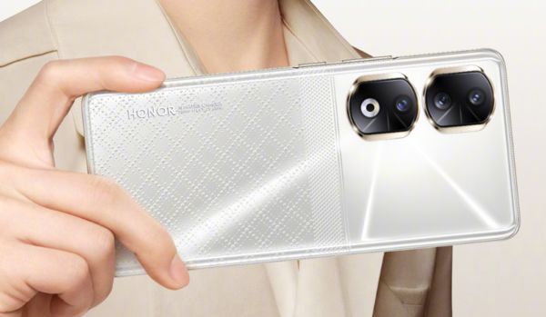 探索小巷深处的神秘宝藏,最新款手机的探险之旅