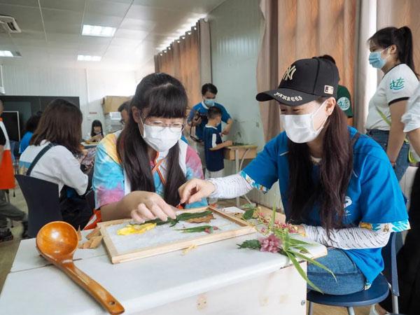 传奇手游最新版本揭秘,小巷中的神秘乐园