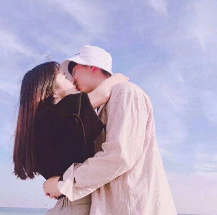 时尚恋爱标志大解析,最新情头流行趋势揭秘