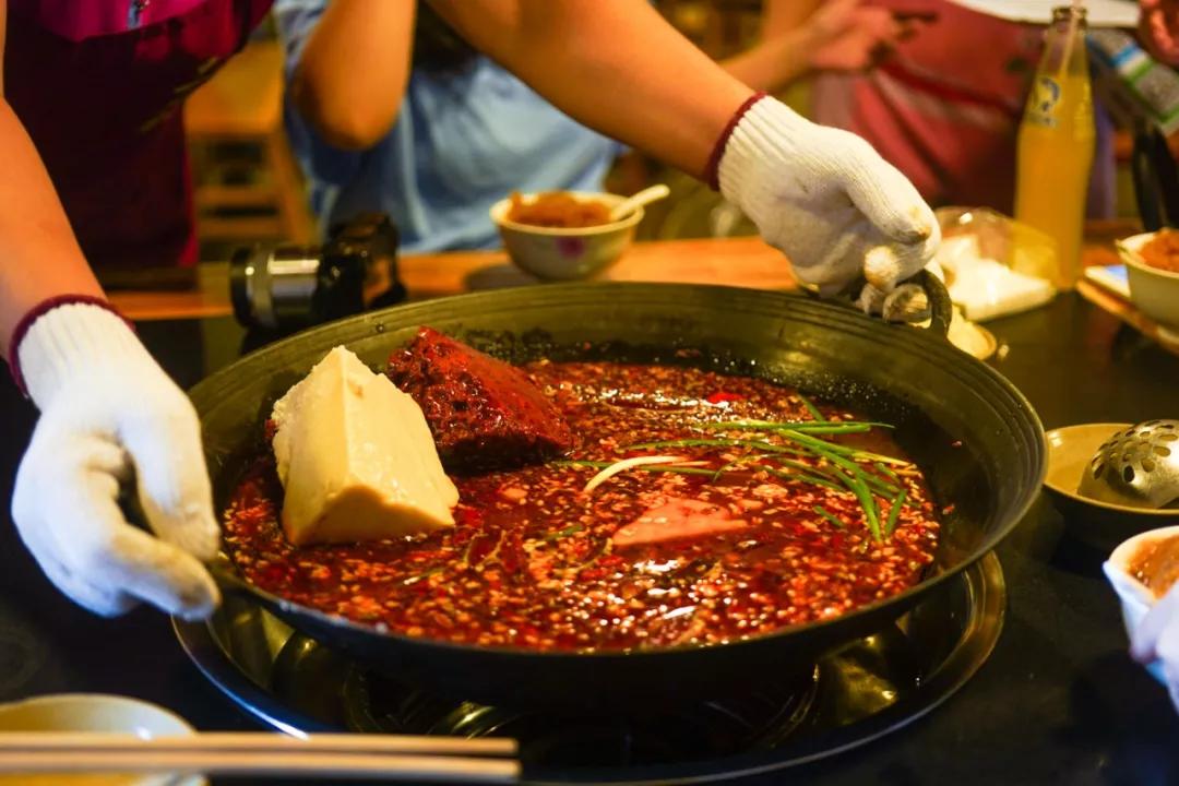 出租车改革最新动态,巷弄特色出行与独特小店的故事