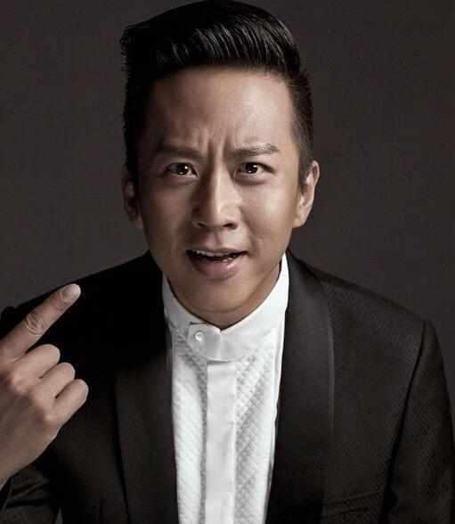 邓超最新动态,展现变化中的力量,自信成就感的源泉