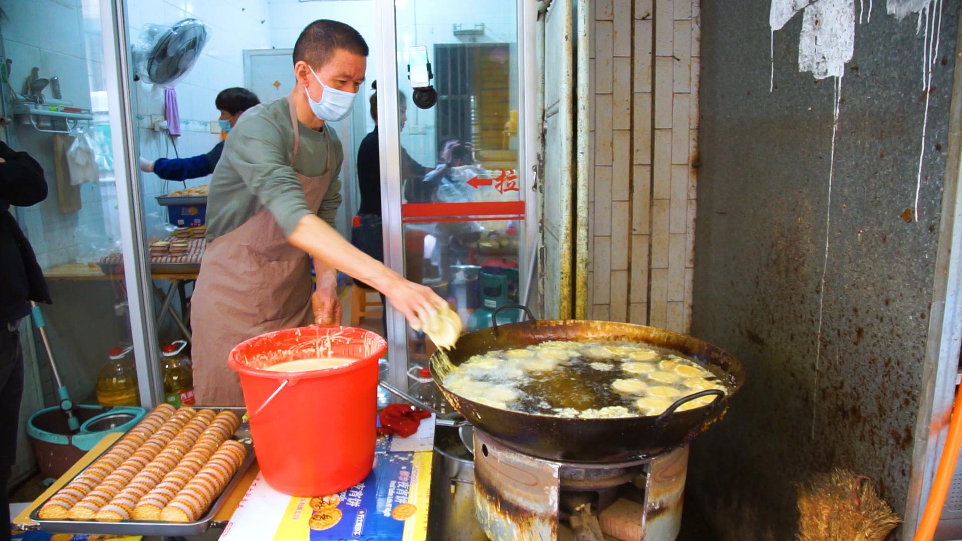 最新党建知识,小巷深处的红色特色小店探索