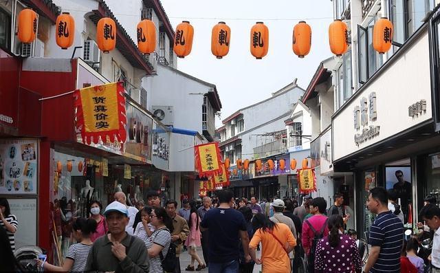 公司法最新版下的独特小巷美食探秘之旅