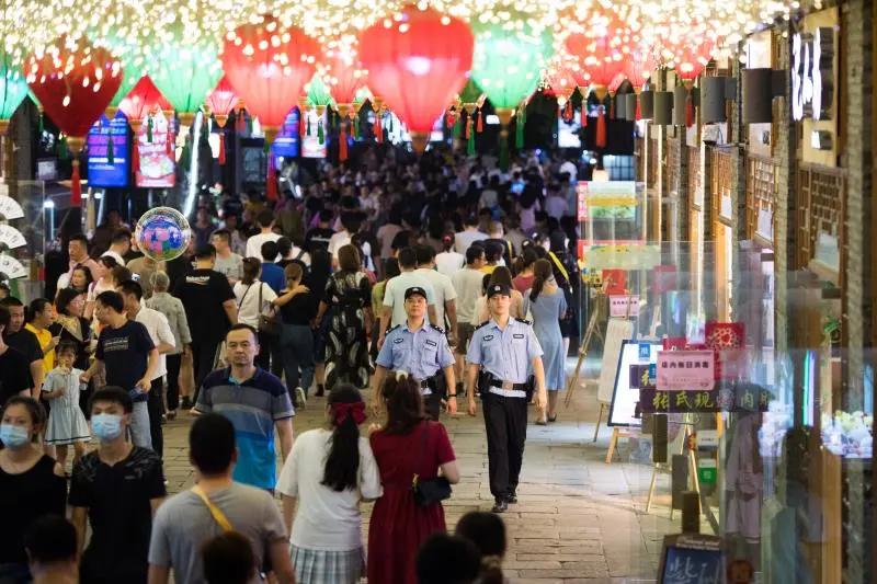 最新警片,现实与娱乐的交织?